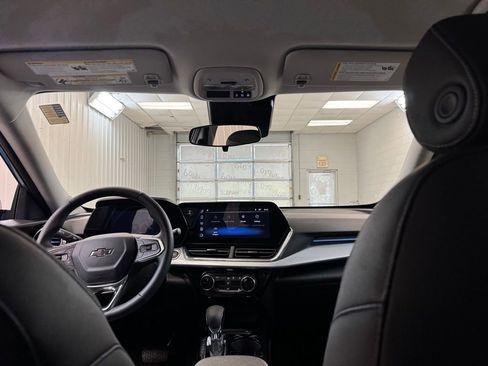 New 2026 Chevrolet Trax LT FWD image 20