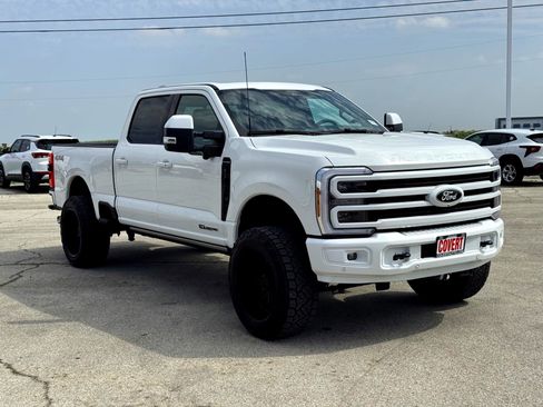 Used 2026 Ford F250 Platinum AWD/4WD image 4