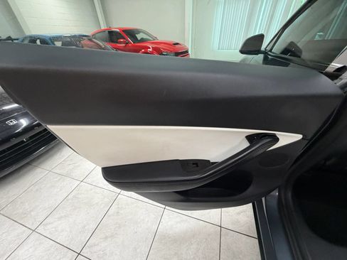 Used 2020 Tesla Model Y Performance AWD/4WD image 15