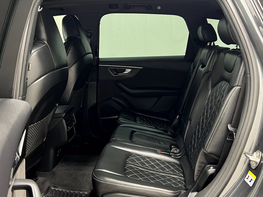 Used 2021 Audi SQ7 Premium Plus AWD/4WD image 32