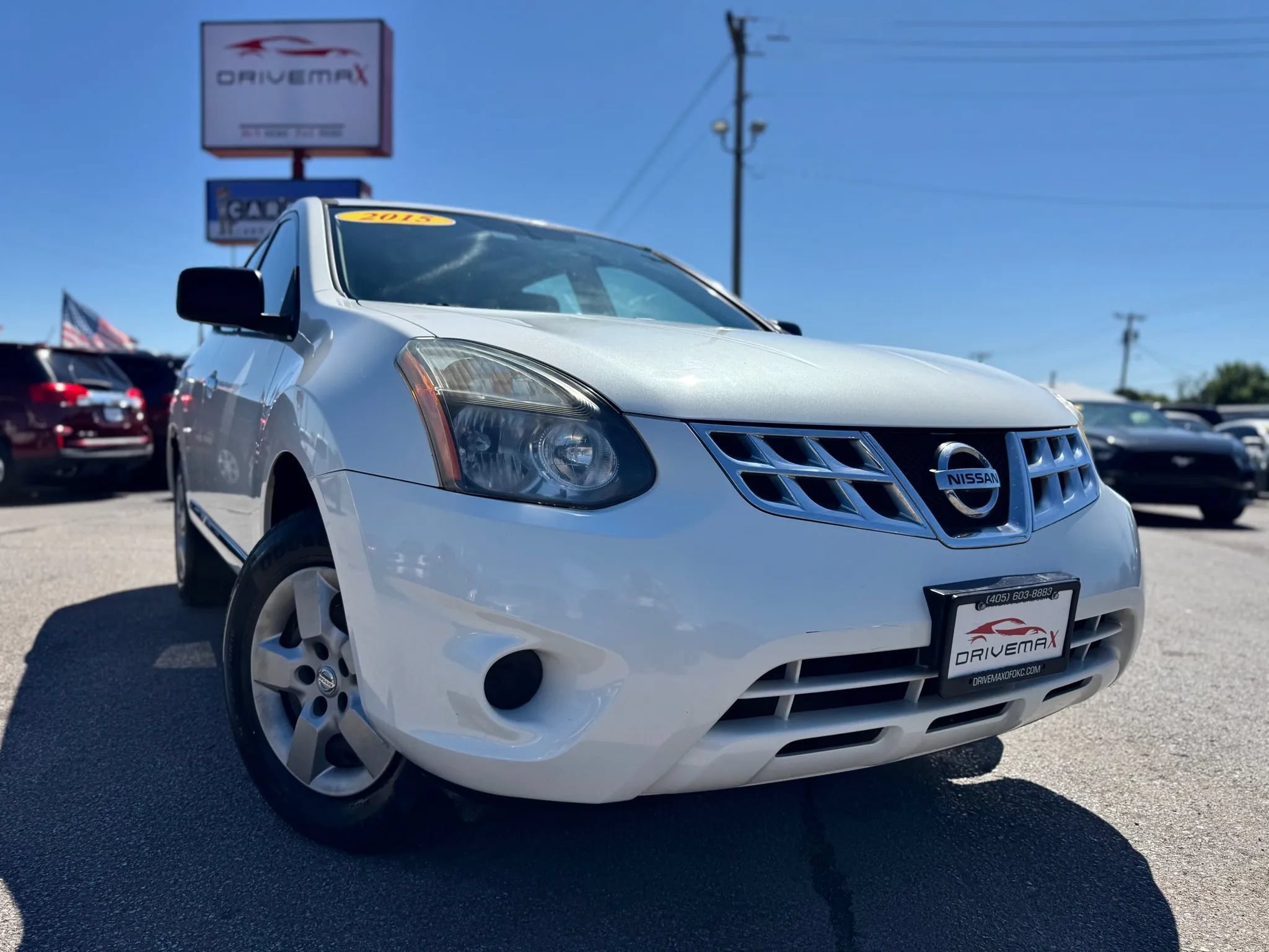 Used 2015 Nissan Rogue S FWD image 1