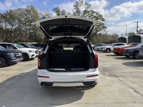 Used 2020 Cadillac XT6 Premium Luxury image 23