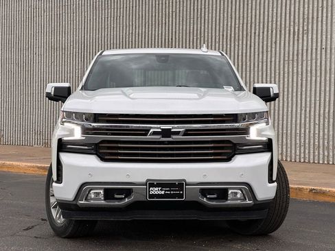 Used 2022 Chevrolet Silverado 1500 High Country w/ Technology Package image 7