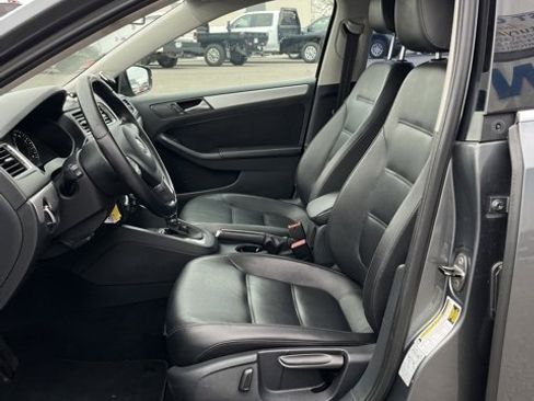Used 2014 Volkswagen Jetta SE image 33