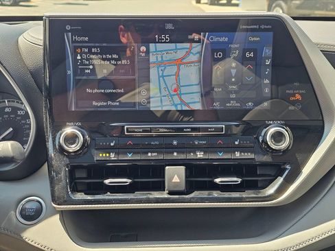 Used 2020 Toyota Highlander Platinum AWD/4WD image 34