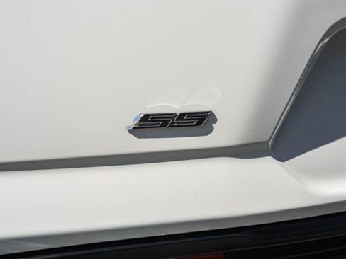 Used 2019 Chevrolet Camaro SS image 8