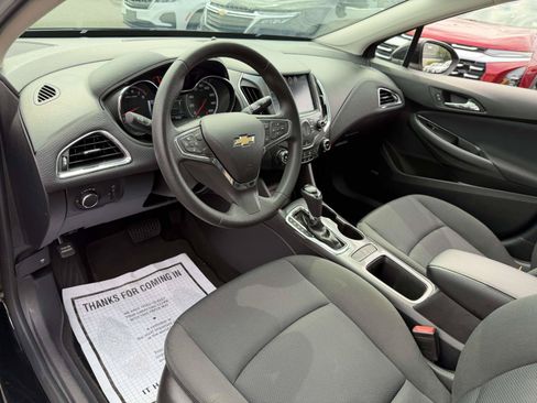 Used 2016 Chevrolet Cruze LT w/ Sun And Sound Package FWD image 12