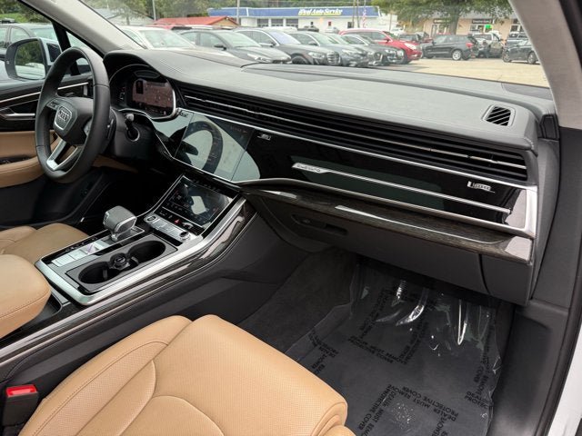 Used 2023 Audi Q7 3.0T Prestige AWD/4WD image 29