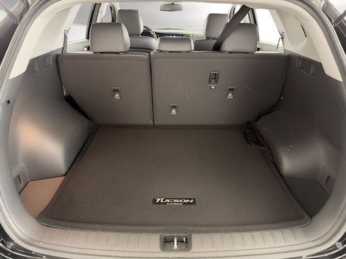 Used 2018 Hyundai Tucson SEL Plus w/ Cargo Package FWD image 13