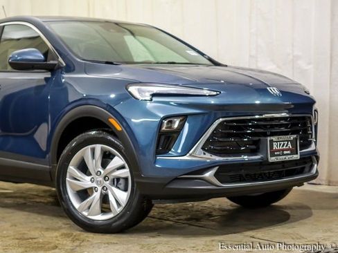 New 2026 Buick Encore GX Preferred image 2