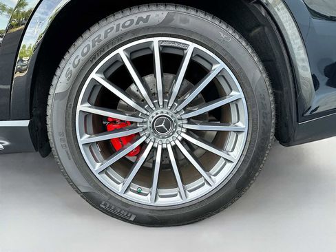 Used 2025 Mercedes-Benz GLS 63 AMG 4MATIC image 34