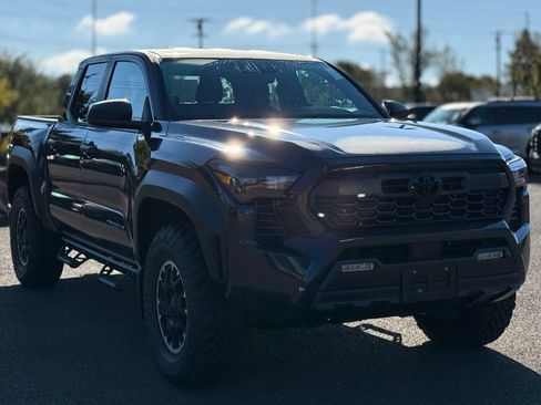Used 2026 Toyota Tacoma TRD Off-Road AWD/4WD image 7