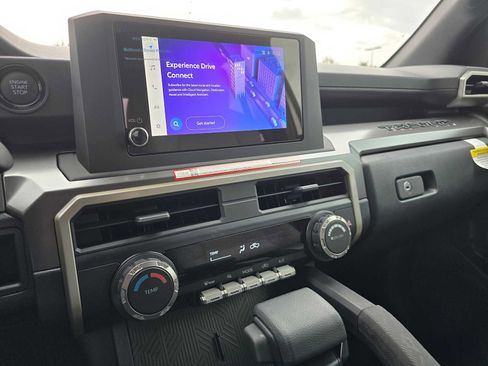 Certified 2025 Toyota Tacoma SR5 image 28