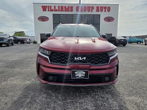 Used 2022 Kia Sorento EX FWD image 2