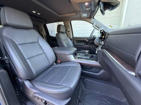 Used 2024 GMC Sierra 1500 SLT w/ SLT Premium Plus Package AWD/4WD image 39