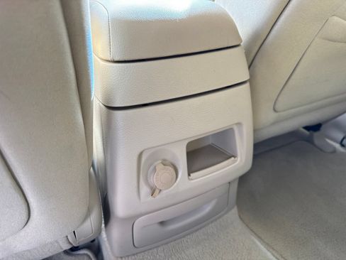 Used 2009 Hyundai Santa Fe GLS FWD image 15