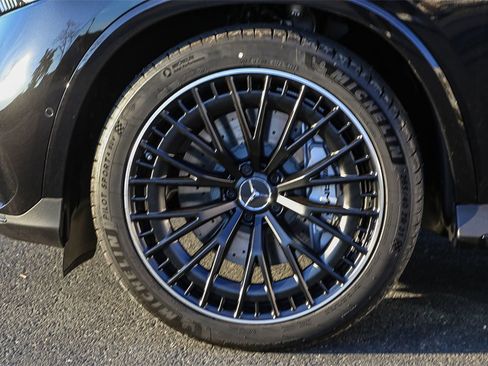 New 2025 Mercedes-Benz GLC 43 AMG 4MATIC image 12