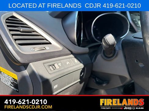 Used 2014 Hyundai Santa Fe Sport w/ Premium Equipment Package 03 FWD image 19