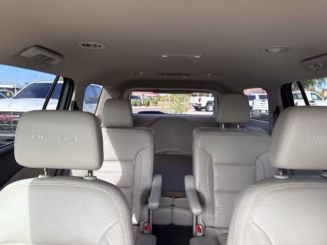 Used 2019 GMC Acadia Denali w/ Technology Package FWD image 11