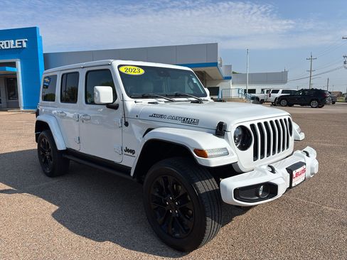 Used 2023 Jeep Wrangler Unlimited Sahara AWD/4WD image 2