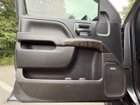 Used 2016 GMC Sierra 2500 Denali AWD/4WD image 12