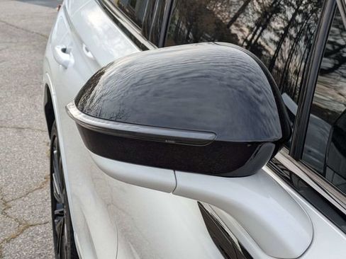 Used 2023 Lincoln Corsair Reserve w/ Equipment Group 201A image 12