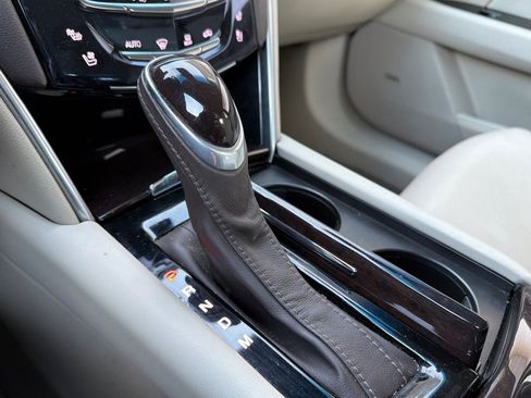 Used 2016 Cadillac XTS Premium image 21