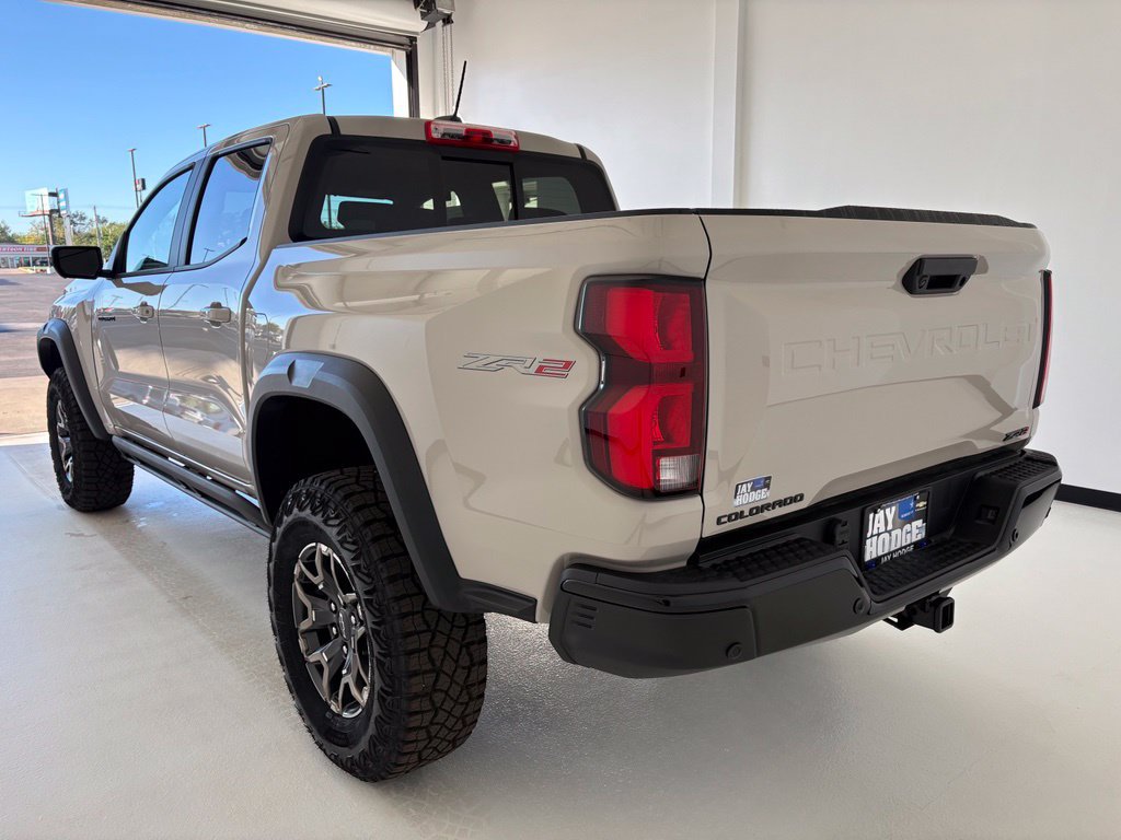 New 2026 Chevrolet Colorado ZR2 w/ Technology Package AWD/4WD image 21