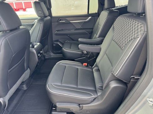 Used 2024 GMC Acadia Denali w/ LPO, Floor Liner Package image 15