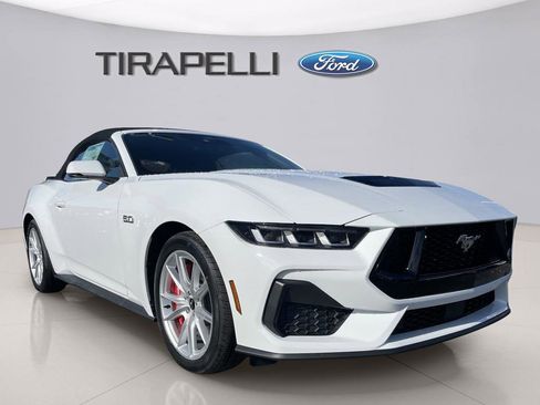 Used 2024 Ford Mustang GT Premium image 4