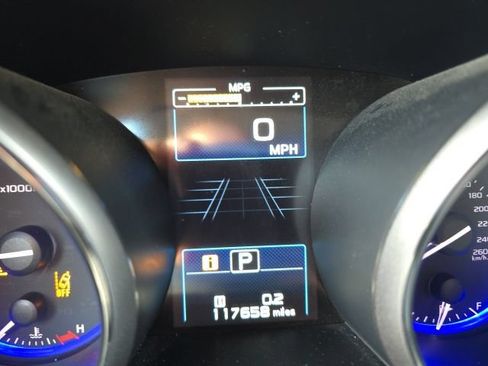 Used 2018 Subaru Outback 3.6R Limited AWD/4WD image 12