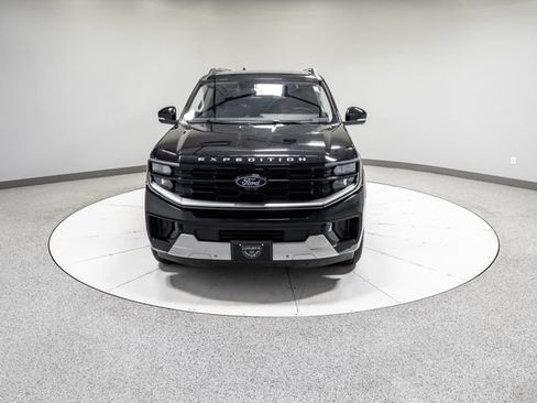 Used 2025 Ford Expedition Platinum AWD/4WD image 28