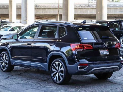 Used 2022 Volkswagen Taos SE FWD image 7
