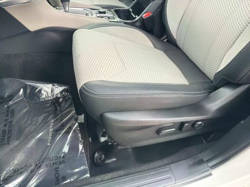 Used 2024 Subaru Forester Premium AWD/4WD image 22