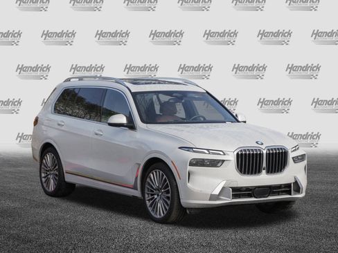 Certified 2023 BMW X7 xDrive40i w/ Premium Package image 2