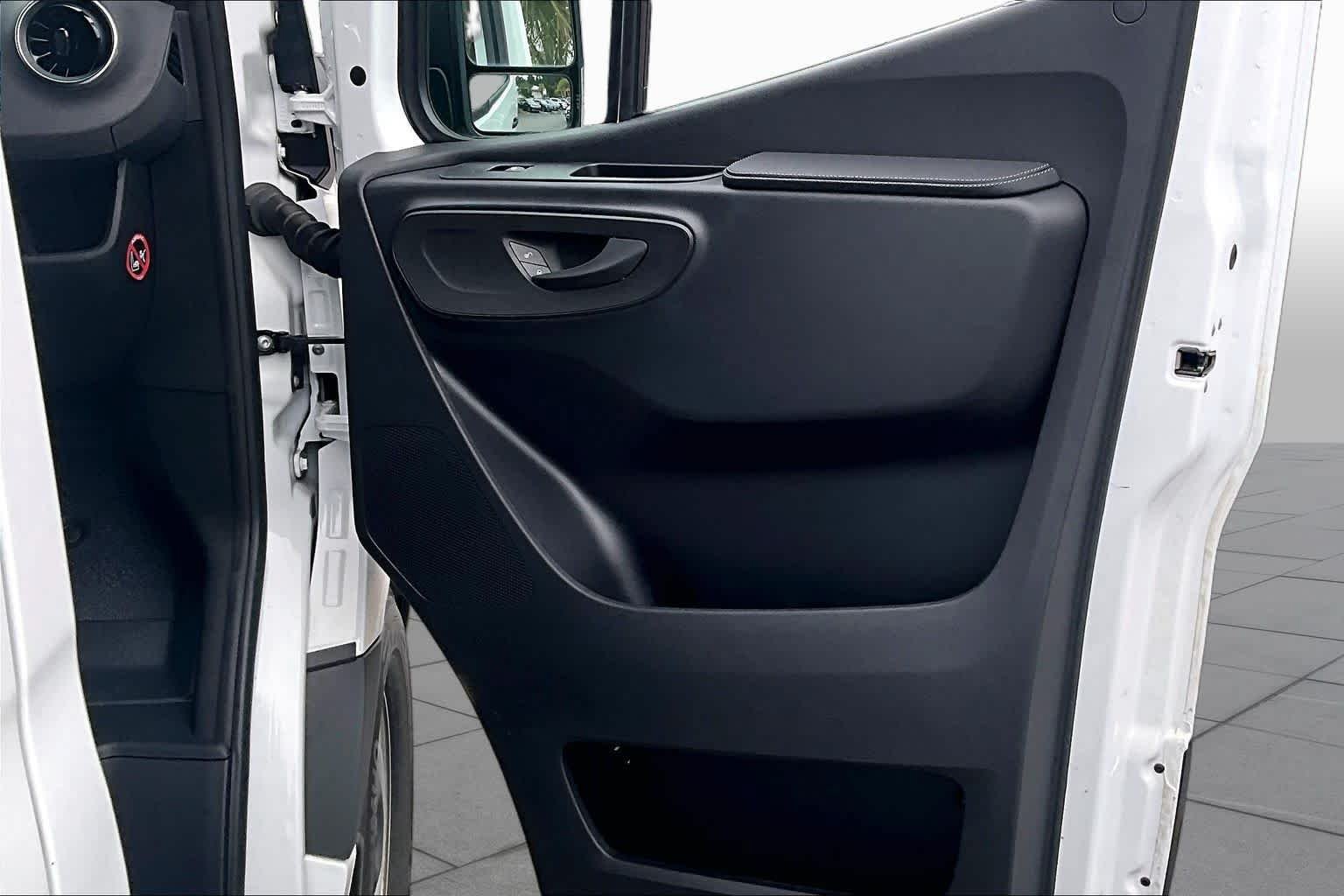 Used 2026 Mercedes-Benz Sprinter 2500 image 21