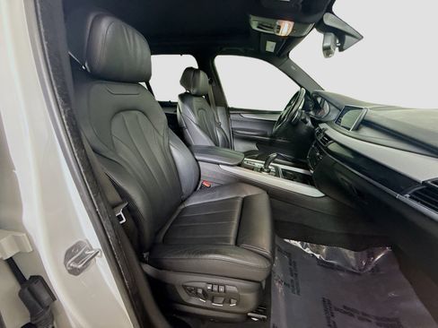 Used 2017 BMW X5 xDrive50i image 29
