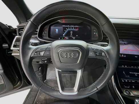 Used 2023 Audi Q8 Prestige image 10