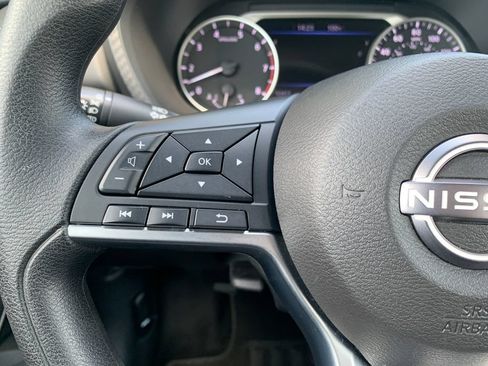 Used 2025 Nissan Sentra SV FWD image 13