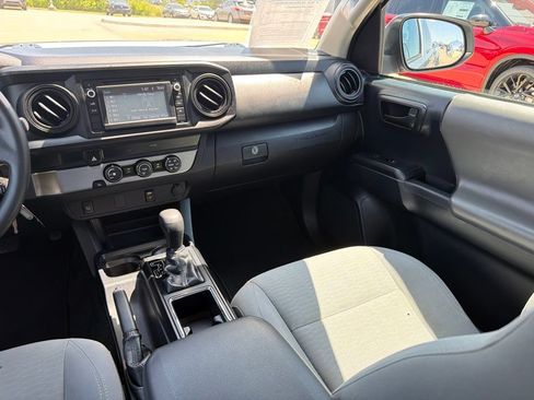Used 2019 Toyota Tacoma SR RWD image 17