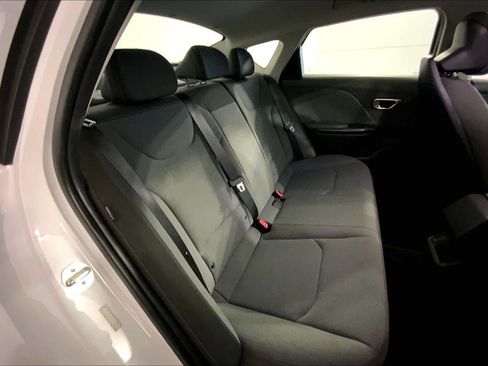 Certified 2025 Kia K4 FWD image 23