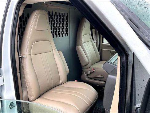 New 2026 Chevrolet Express 2500 RWD image 24
