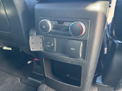 Used 2020 Ford Explorer XLT w/ Equipment Group 202A image 14