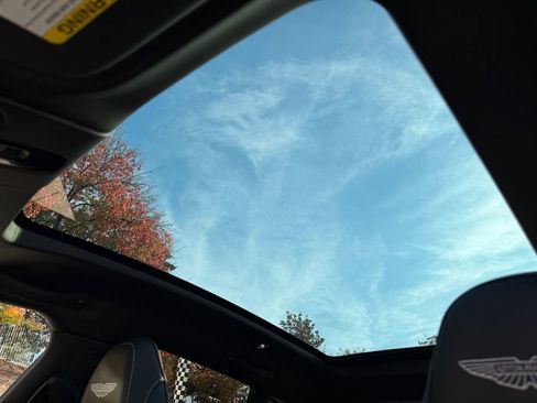 New 2026 Aston Martin DBX 707 image 34