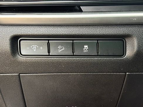 Used 2024 Kia Telluride S FWD image 20