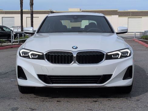 Used 2025 BMW 330i Sedan w/ Convenience Package image 3