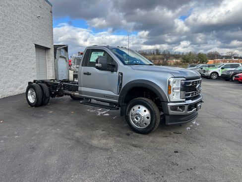 New 2026 Ford F550 4x4 Regular Cab Super Duty w/ XLT Value Package image 11