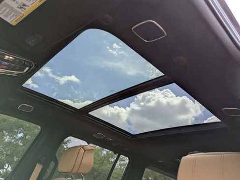 New 2026 Jeep Grand Wagoneer Summit AWD/4WD image 23