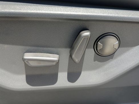 Used 2025 Ford Expedition Tremor AWD/4WD image 51