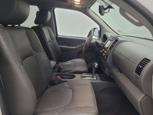 Used 2019 Nissan Frontier SL RWD image 21